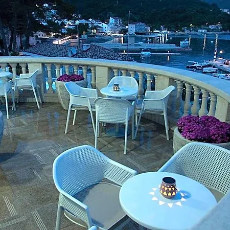 Boutique Kredo Hotel 4*